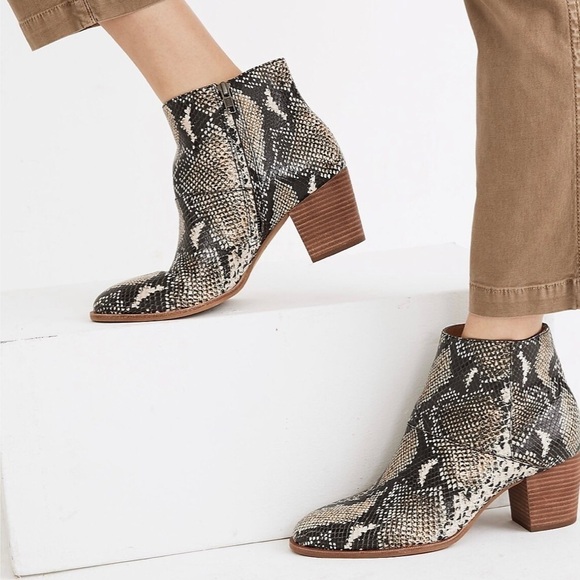 Madewell The Rosie in Snake Embossed Leather Stacked Heel Ankle Boot Size 7.5 - Picture 3 of 13